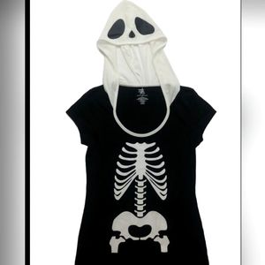 Spooky Skelton Hooded Tee Juniors Size 7